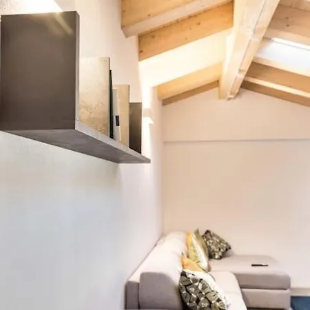 Nuova Luxury Chaligne *